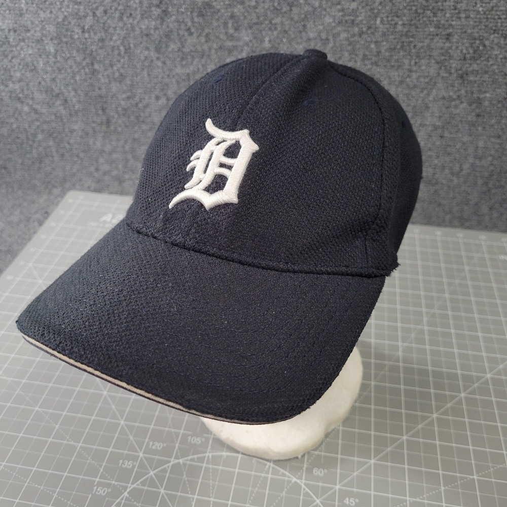 Detroit Tigers Hat Cap Fitted Mens Large Navy White MLB Baseball A-FLEX New Era